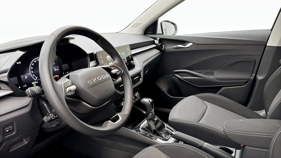 Vehicle image 6