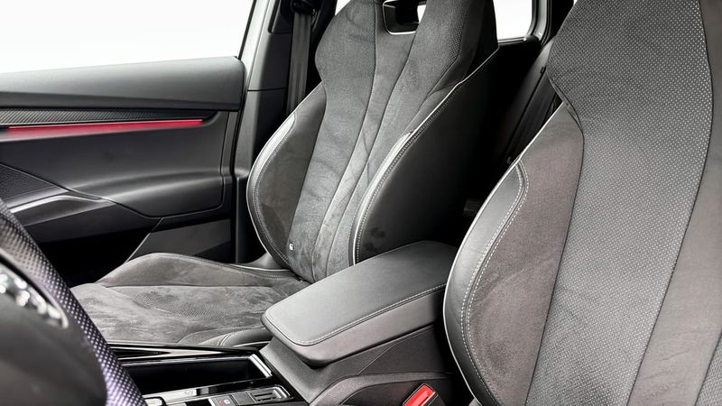 Skoda Enyaq bild 8