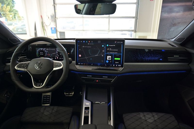 Volkswagen Passat bild 12