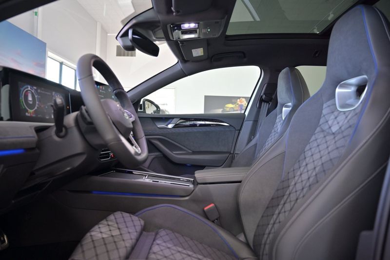 Volkswagen Passat bild 23