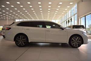 Volkswagen Passat bild 6