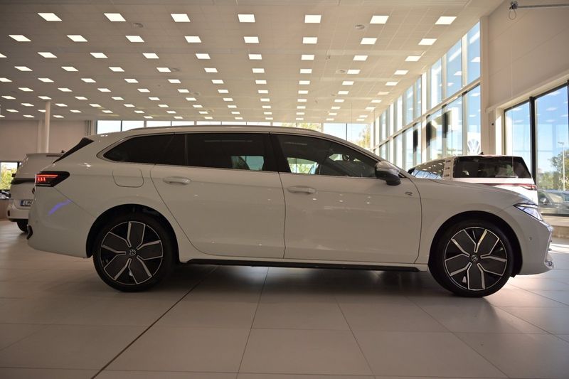 Volkswagen Passat bild 6
