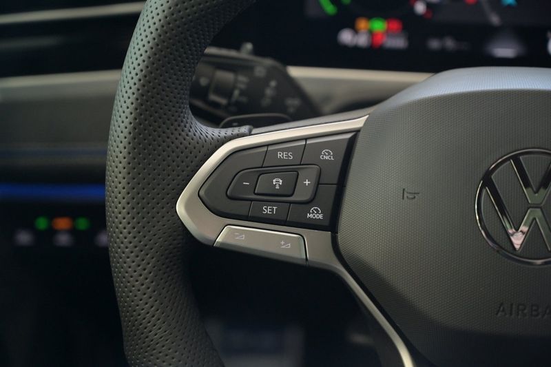 Volkswagen Passat bild 14
