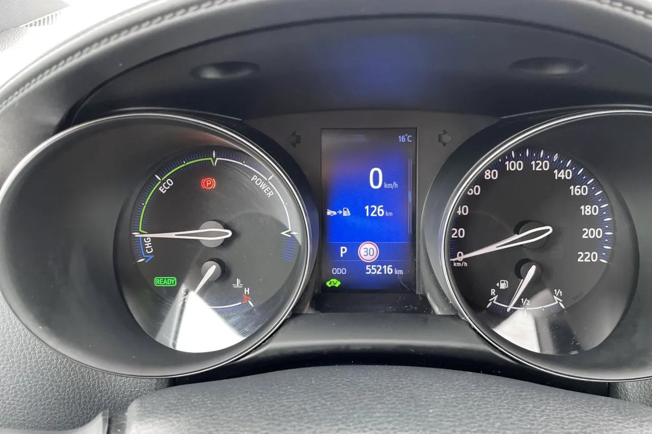 Vehicle image 22
