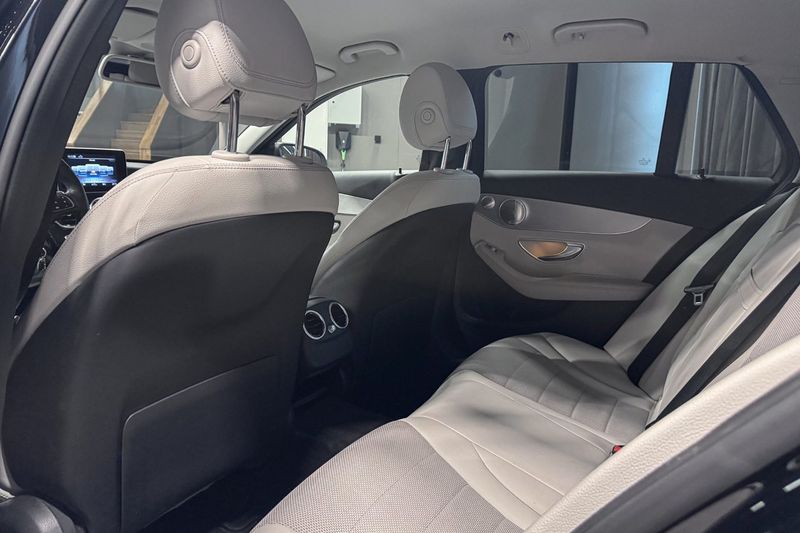Mercedes C350 bild 12