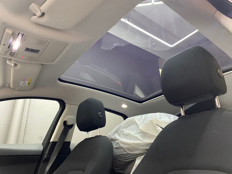 Jaguar E-Pace bild 7
