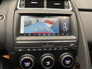 Jaguar E-Pace bild 9