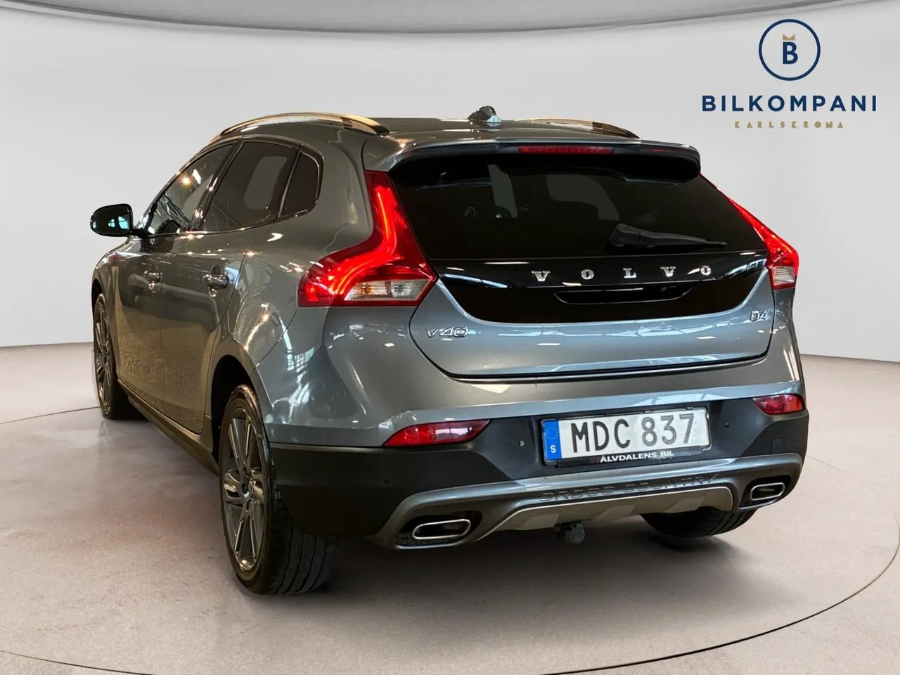 Vehicle image 2
