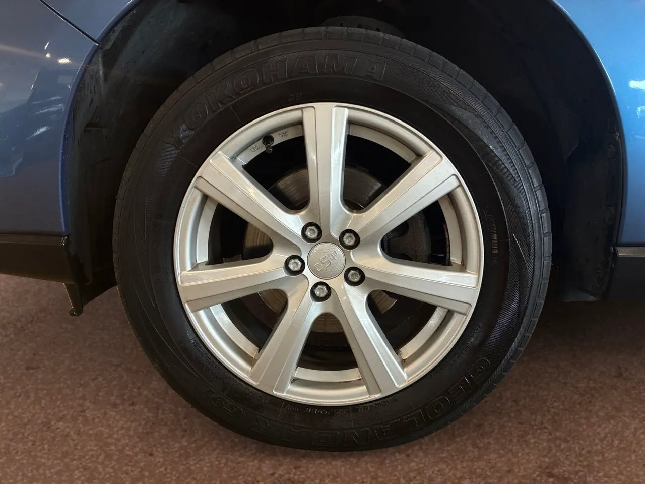 Vehicle image 8