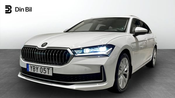 Skoda Superb iV Kombi Selection 1,5 TSI 204 DSG /Drag/Uppvärmd framru - 2026