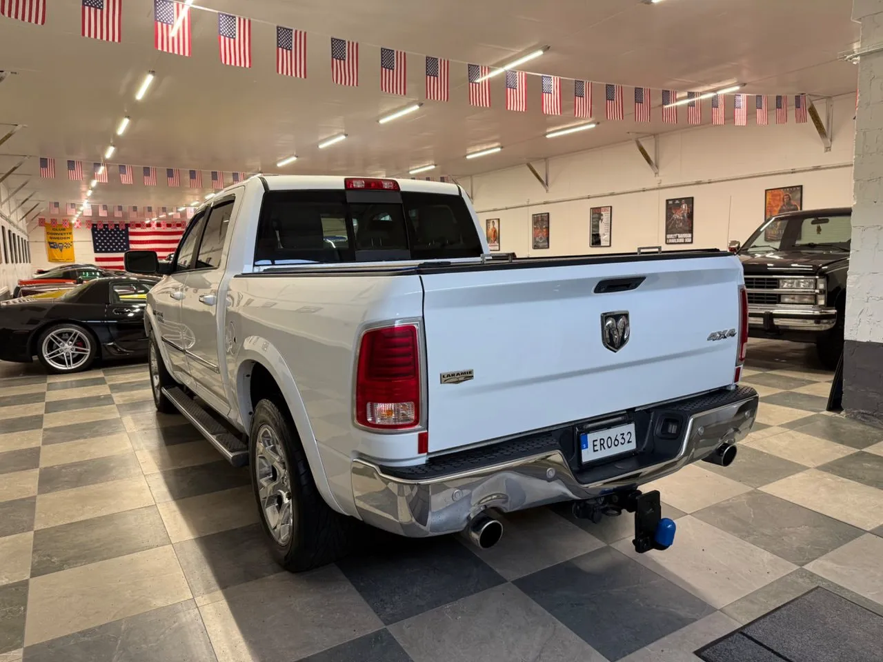 Vehicle image 8