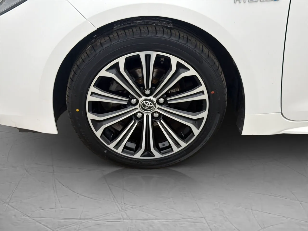 Vehicle image 25