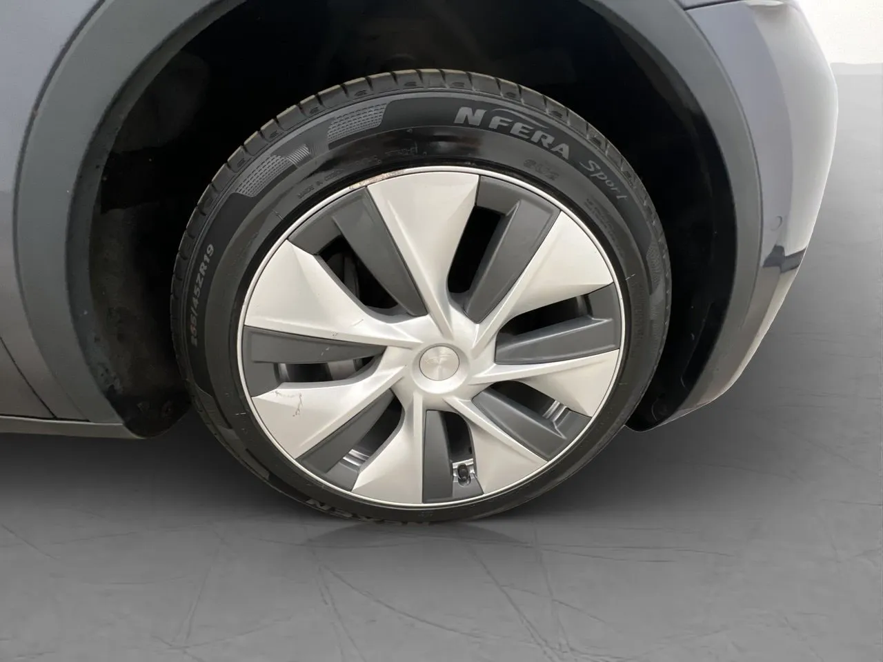 Vehicle image 31
