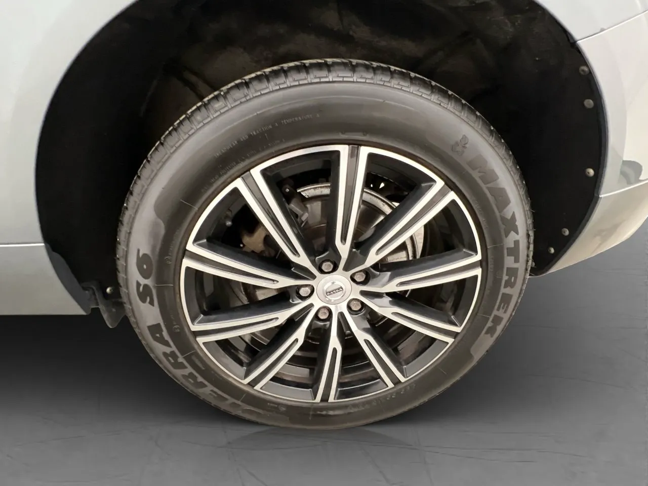 Vehicle image 37