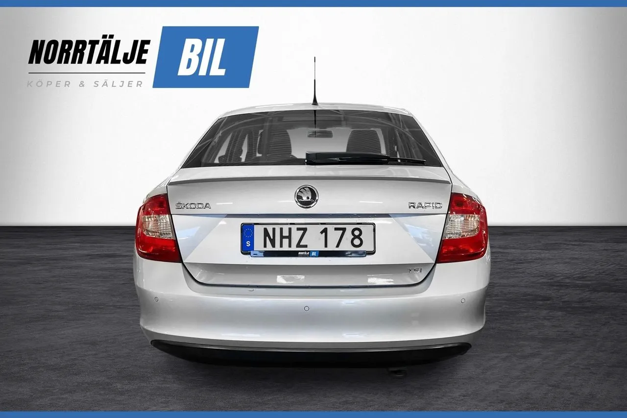 Vehicle image 6