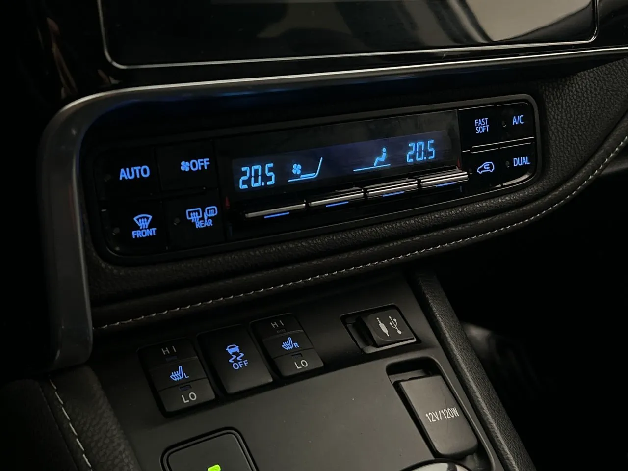 Vehicle image 24