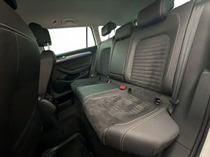 Volkswagen Passat bild 17