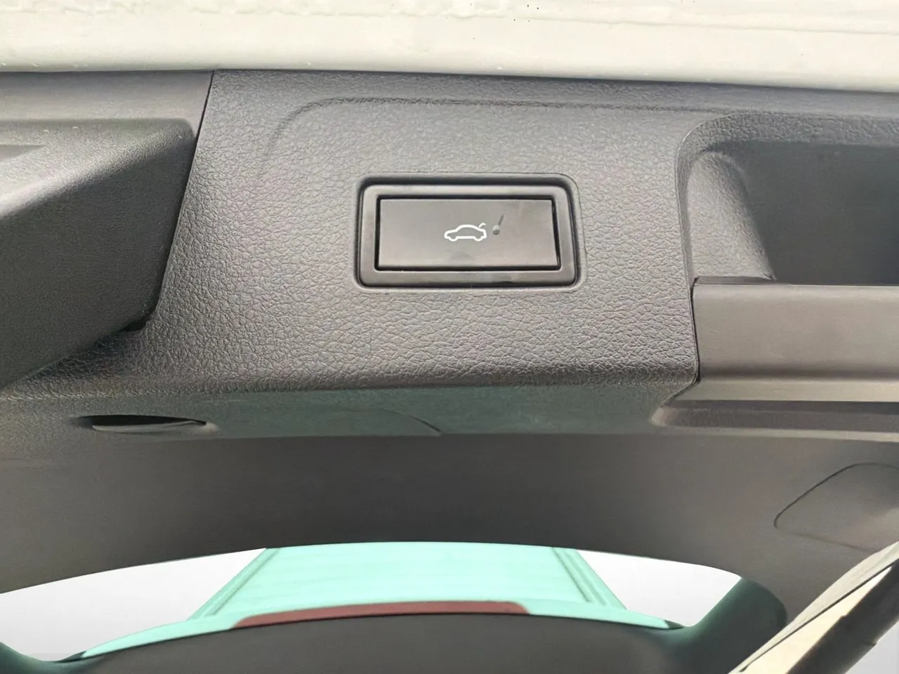 Vehicle image 29