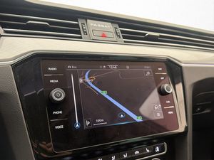 Volkswagen Passat bild 20