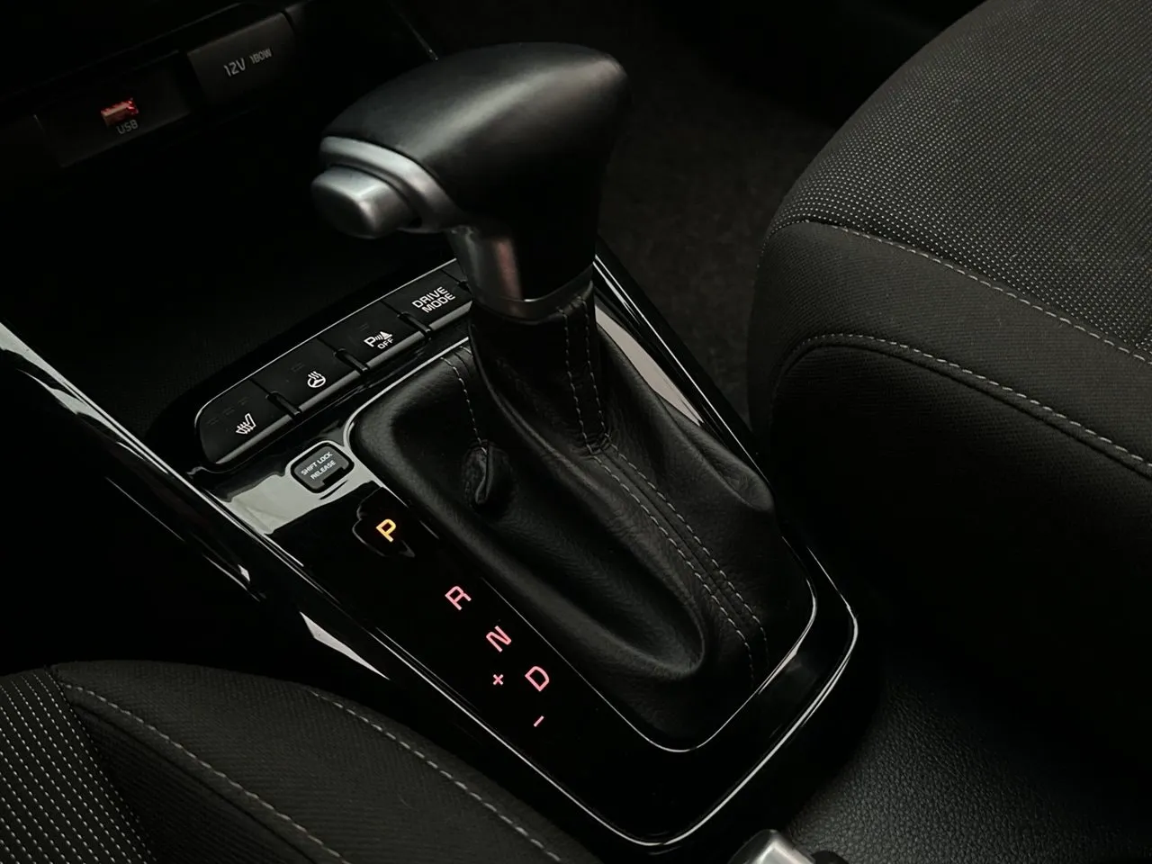 Vehicle image 24