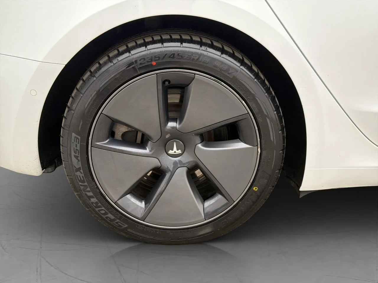 Vehicle image 35