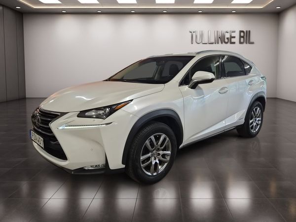 Lexus NX 300h 2.5 AWD E-CVT Executive Navi Läder Drag Kamera - 2015