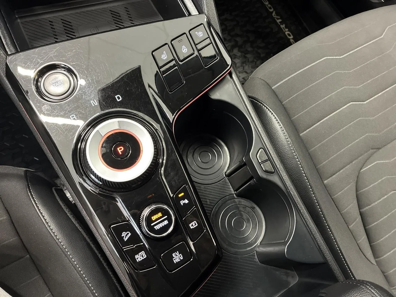 Vehicle image 18