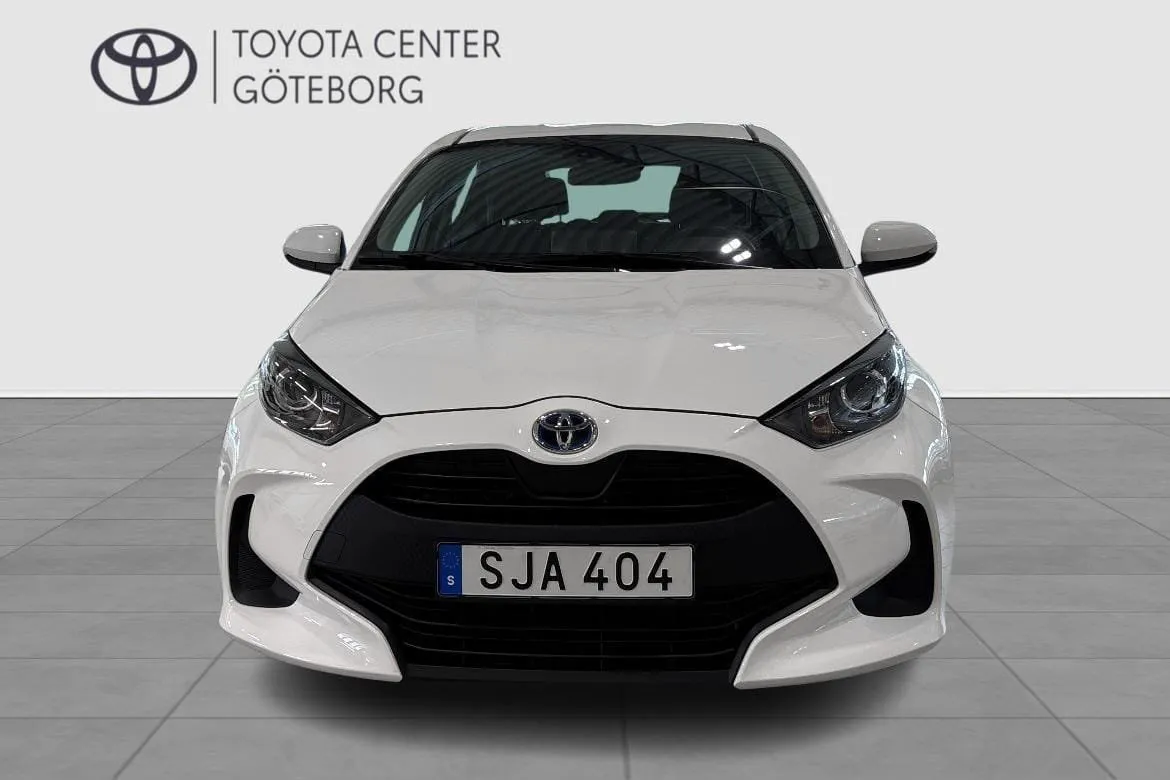 Vehicle image 7