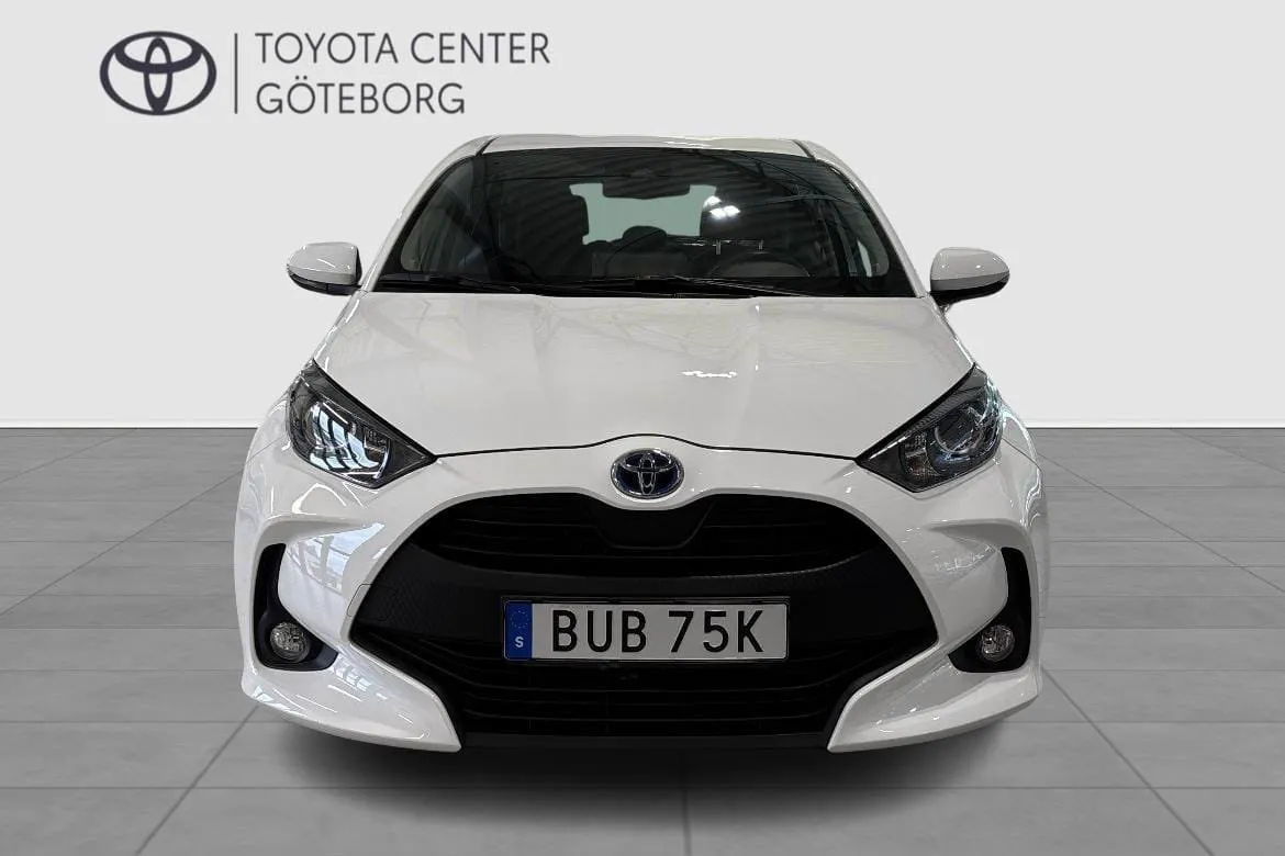 Vehicle image 7