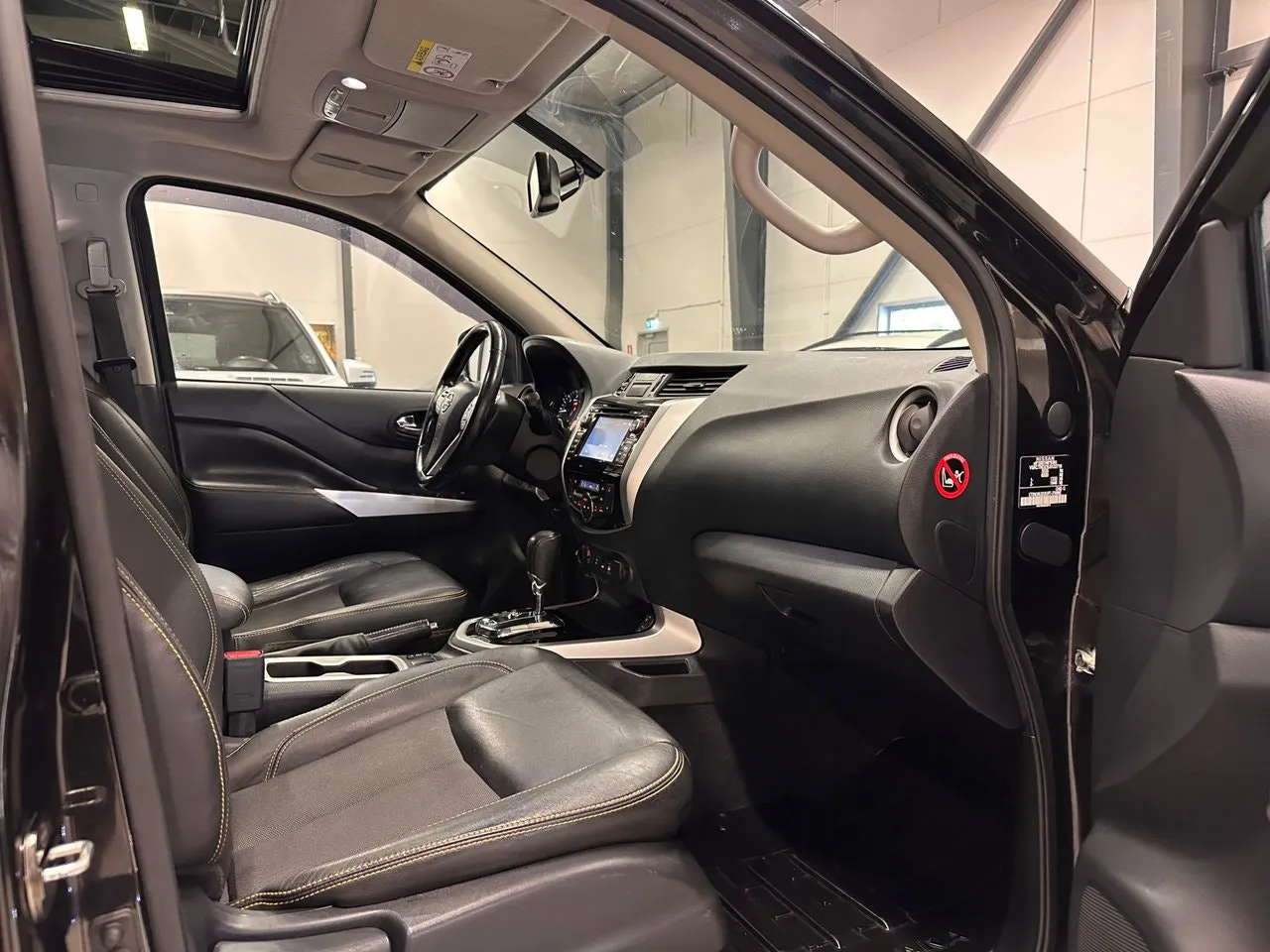Vehicle image 22