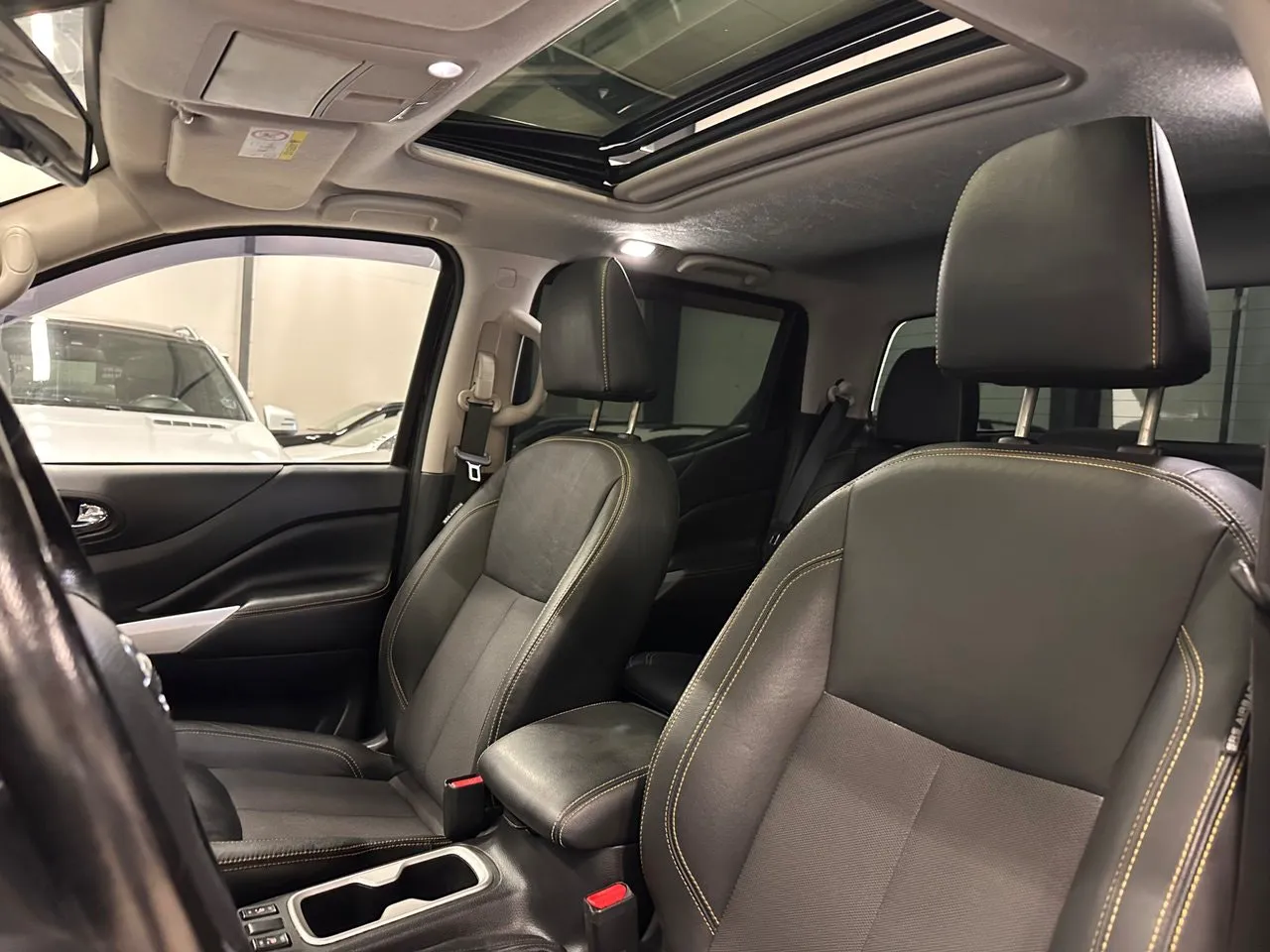 Vehicle image 25