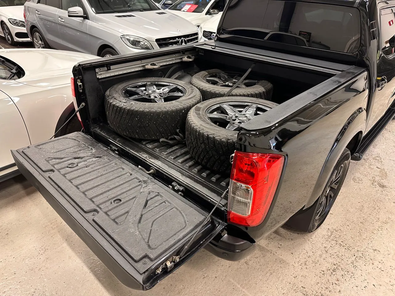 Vehicle image 6