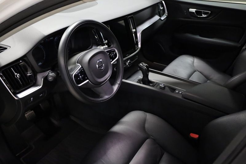 Volvo V60 bild 8