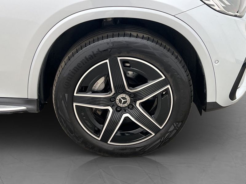 Mercedes GLC300 bild 37
