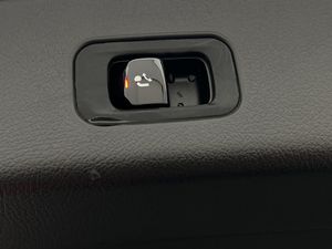 Mercedes GLC300 bild 33