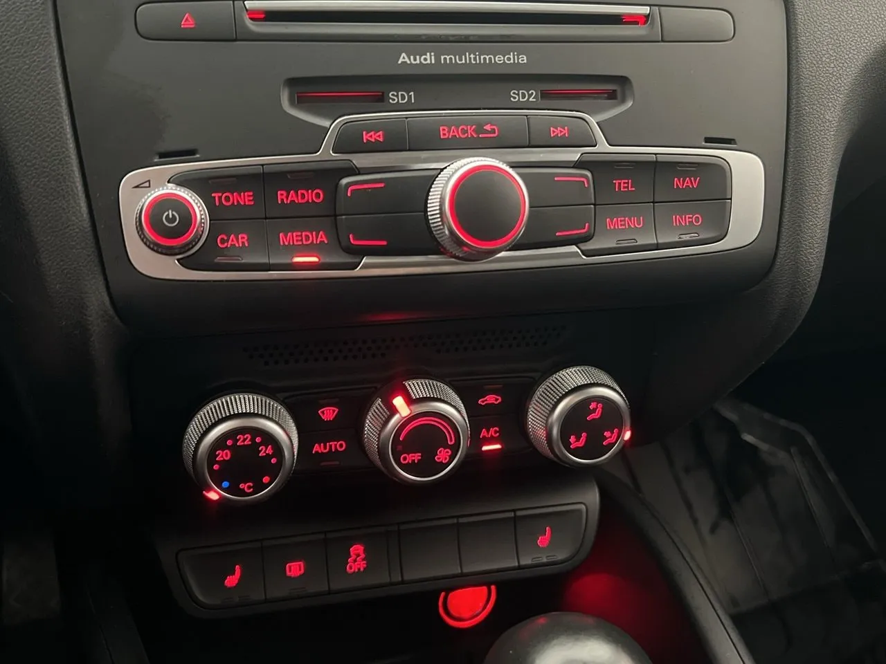 Vehicle image 22