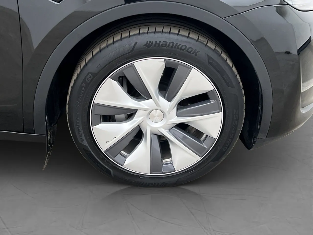 Vehicle image 35