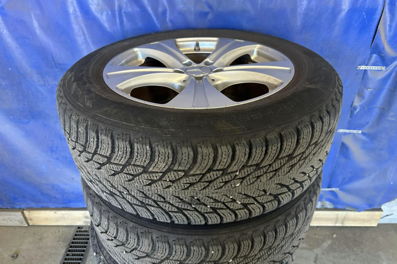 Vehicle image 21