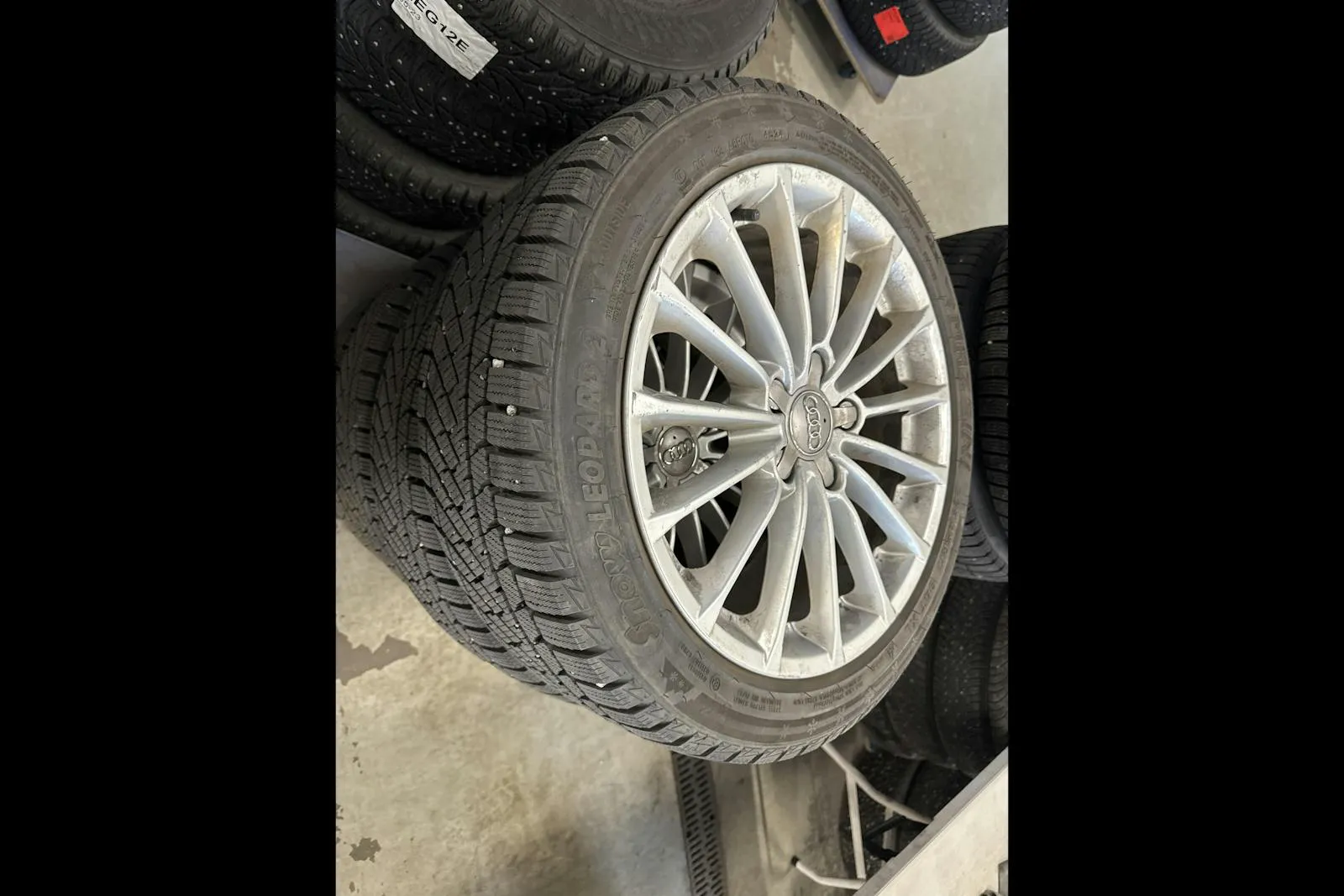 Vehicle image 13
