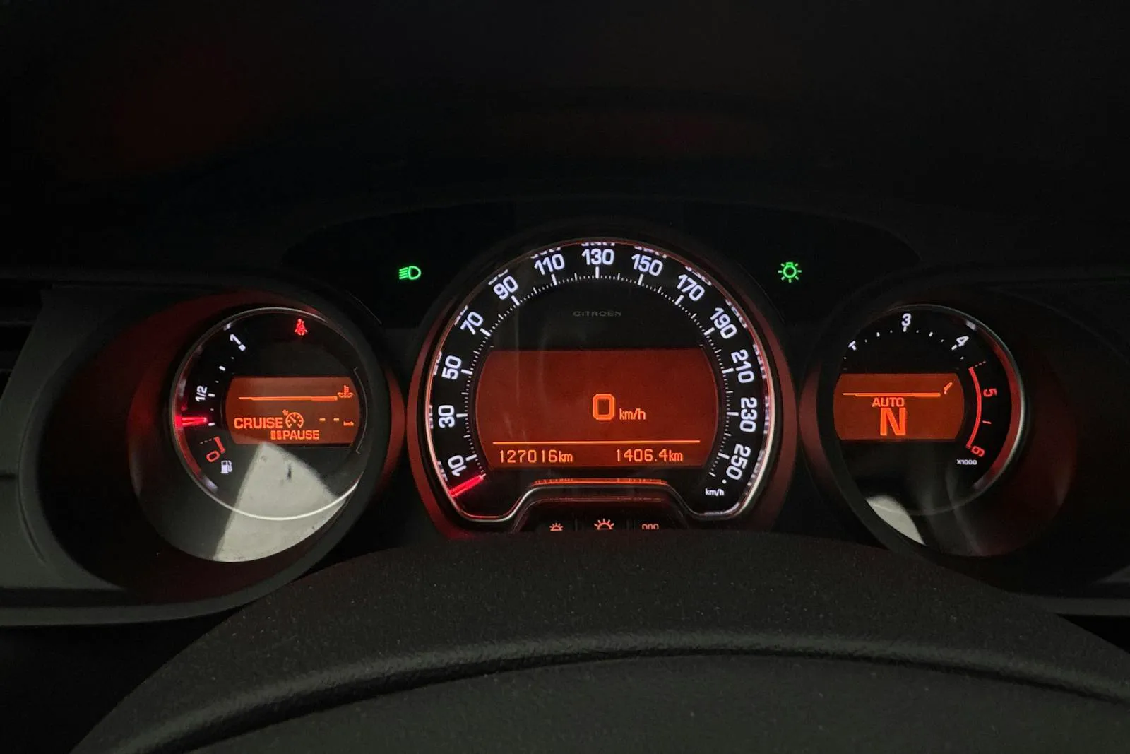 Vehicle image 9