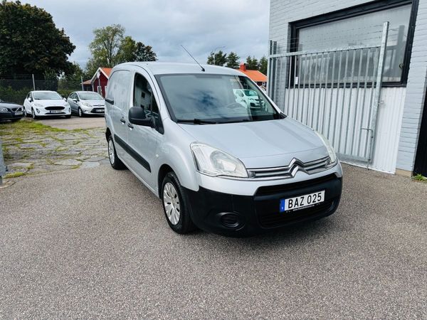 Citroen Berlingo 1.6 HDI 75HK SKÅP / DRAG - 2014