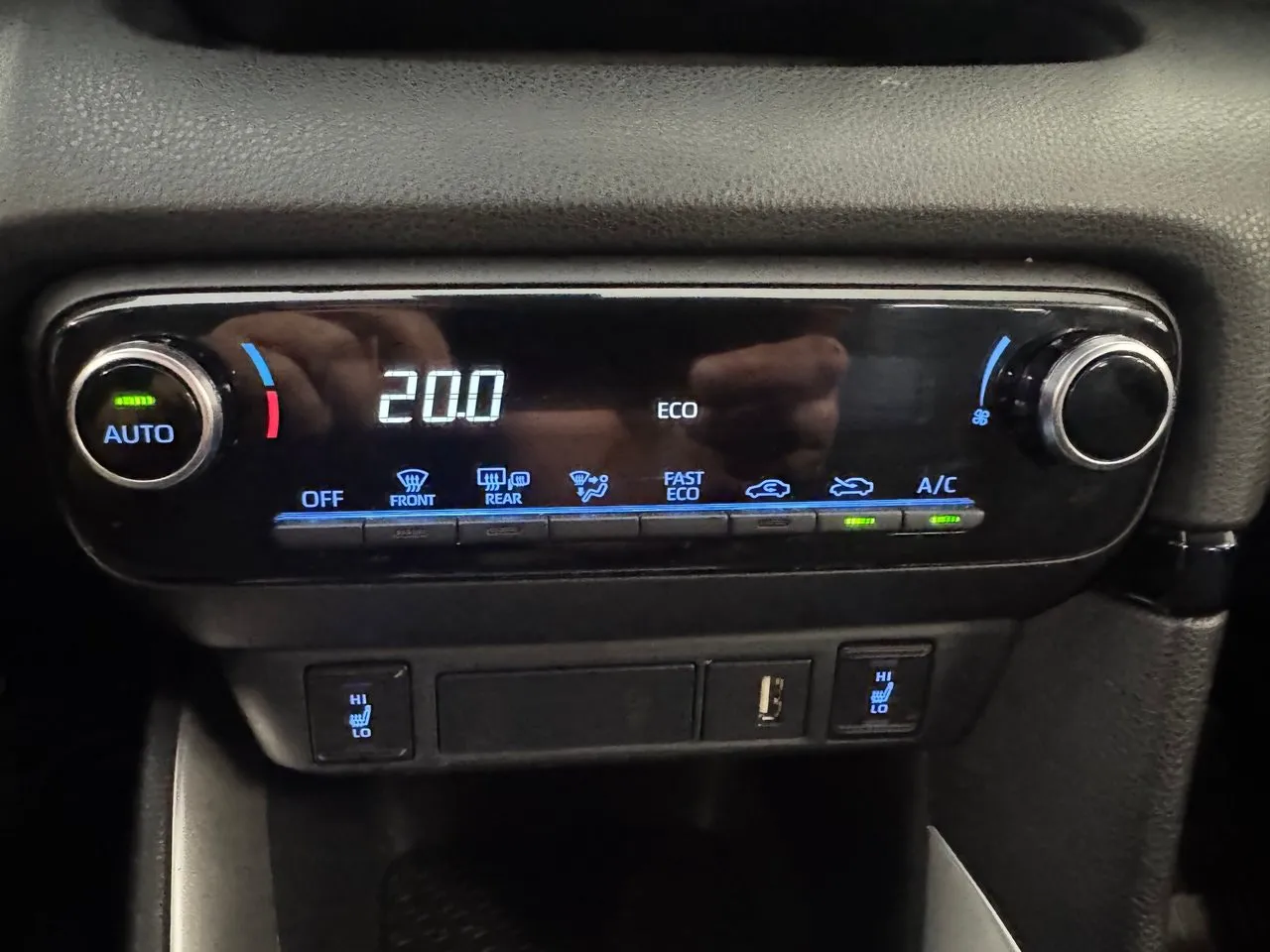 Vehicle image 22