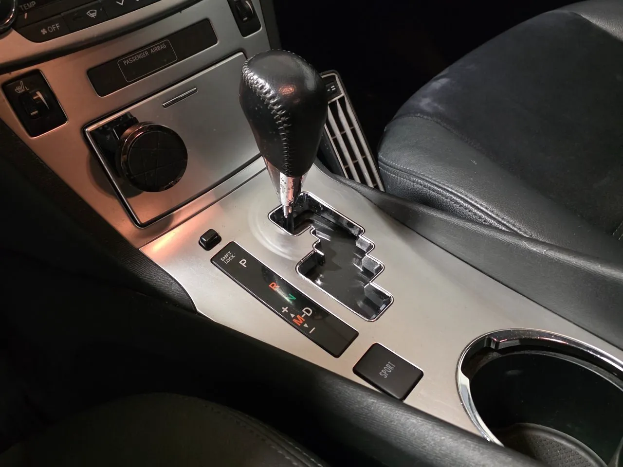 Vehicle image 21