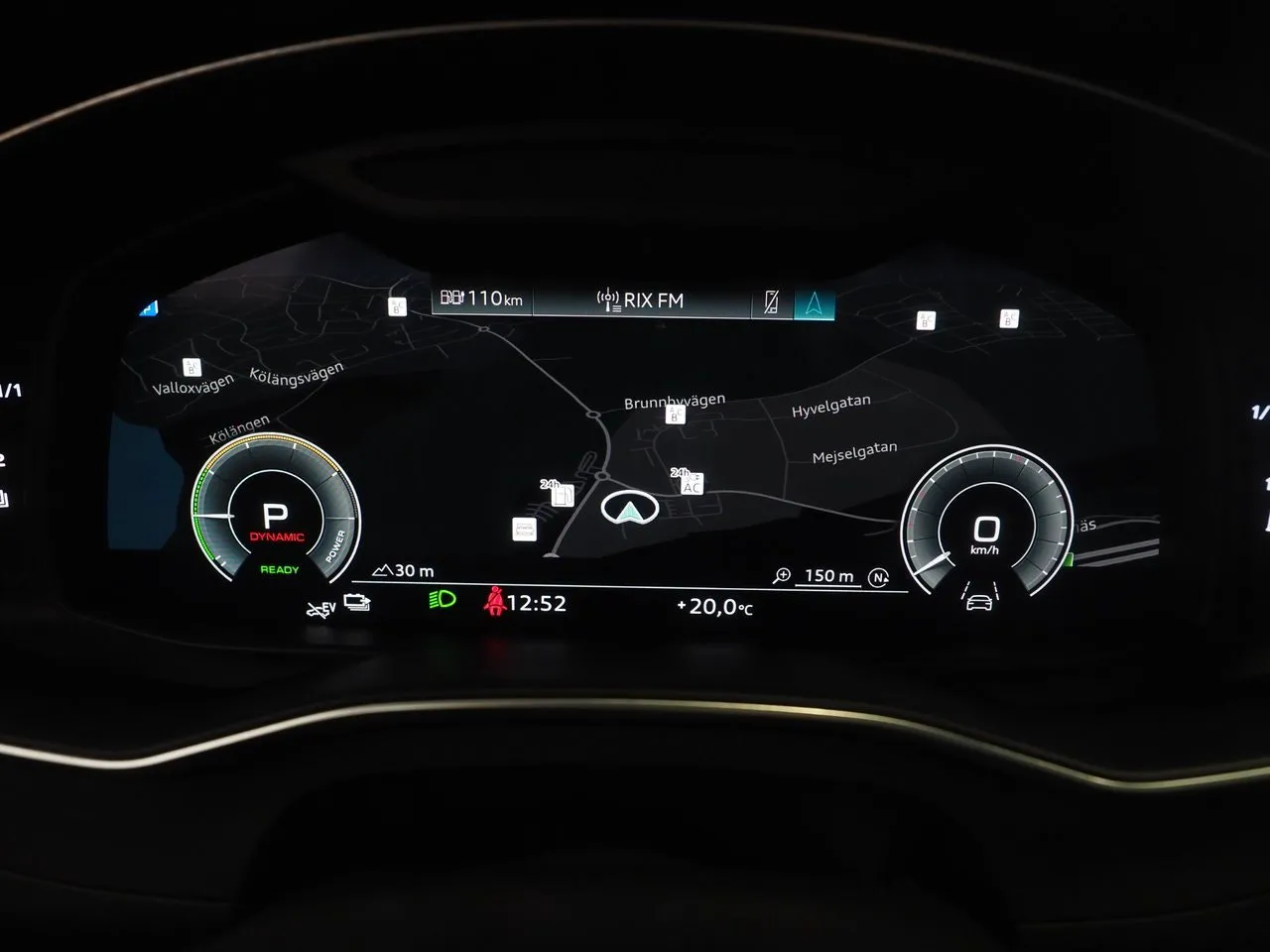 Vehicle image 21
