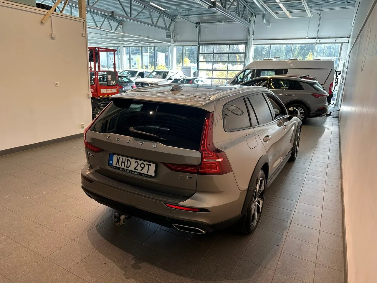 Vehicle image 2