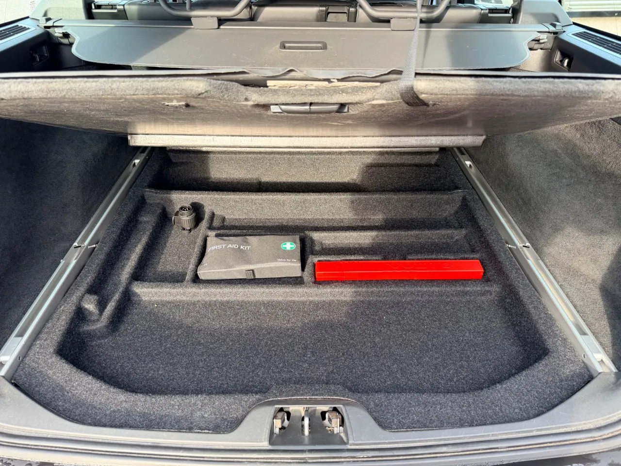 Vehicle image 23