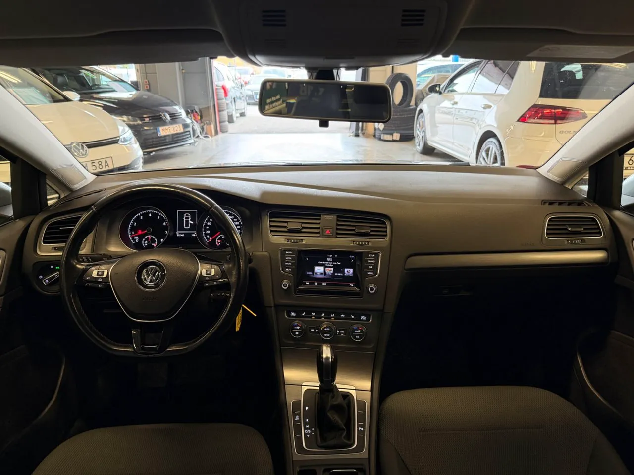 Vehicle image 20