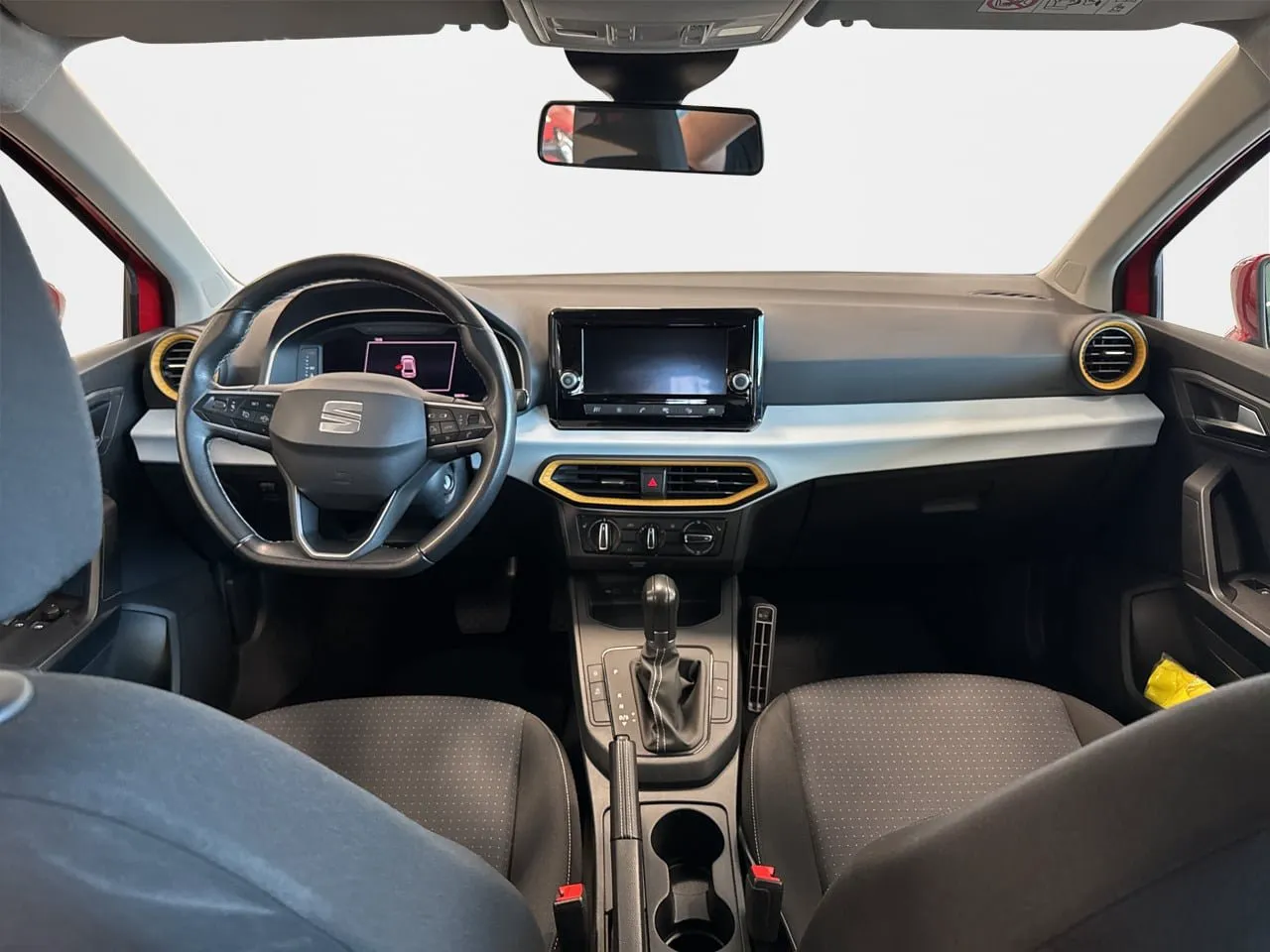 Vehicle image 6