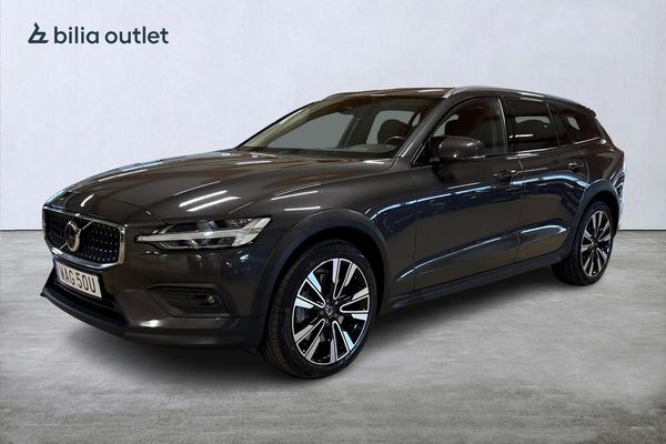 Volvo V60 Cross Country B4 AWD Plus / 360-kamera / H/K / Skinn / Keyless / Moms - 2023