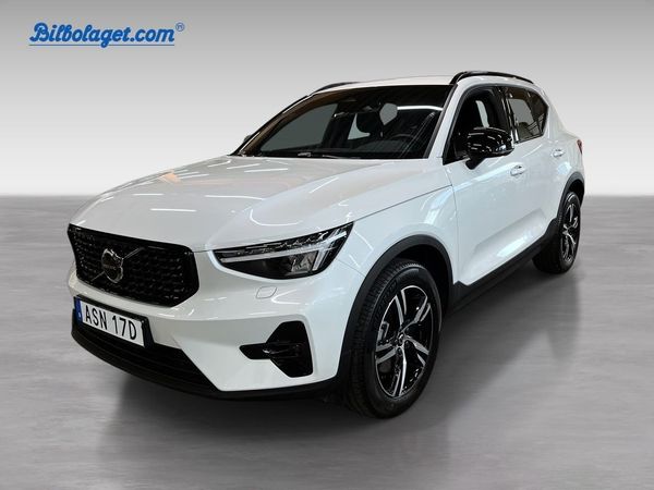 Volvo XC40 B4 FWD Bensin Plus Dark - 2026